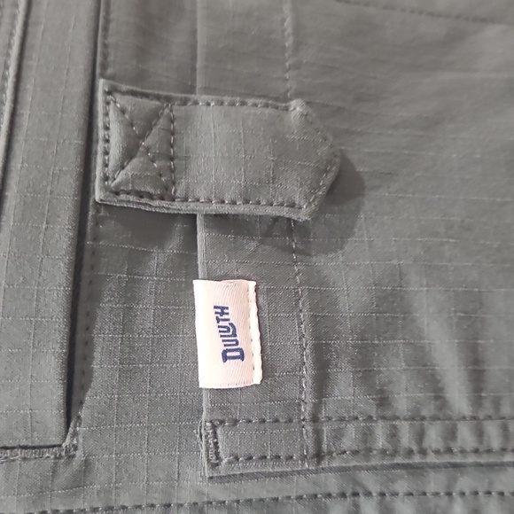 Duluth Green Utility Overalls New With Tags Size XL 29" inseam - Picture 3 of 12